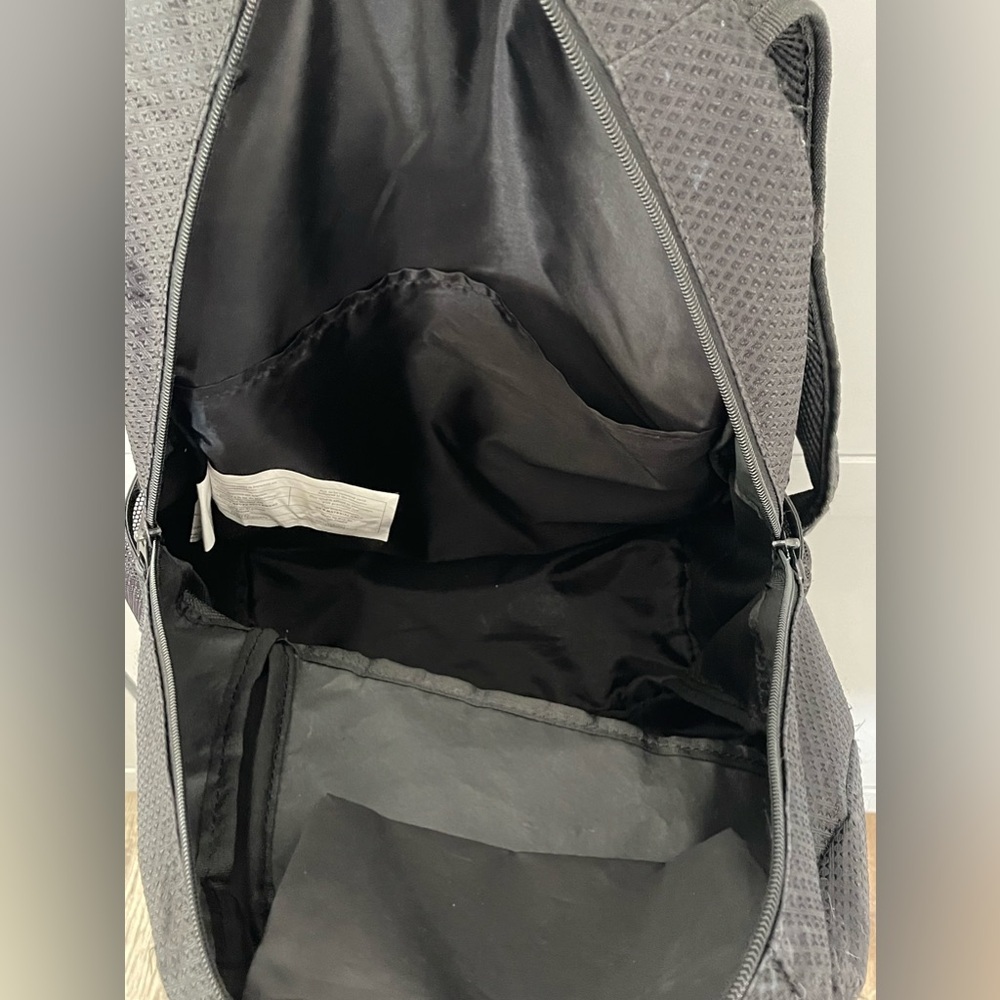 Puma Backpack - Picture 2 of 4